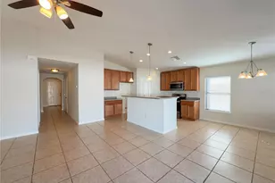 11212 Carrick Stone St, Wimauma, FL 33598 - Photo 4