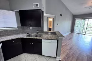 1916 Lake Atriums Cir, Orlando, FL 32839 - Photo 2