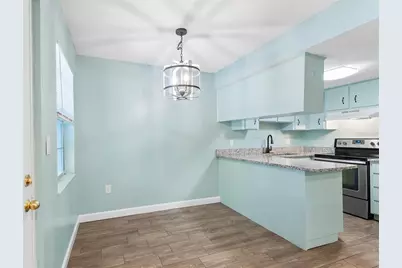 555 62nd Street S #107, Saint Petersburg, FL 33707 - Photo 4