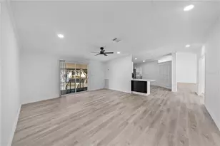 27846 W Pelican Isle Dr, Leesburg, FL 34748 - Photo 16