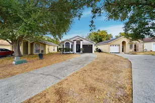 7151 Edgewater Shores Ct, Orlando, FL 32810 - Photo 2