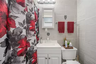 6 Alicante Ct, Kissimmee, FL 34758 - Photo 8