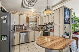 1020 Dustin Dr, Lady Lake, FL 32159 - Photo 12