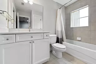 254 Valencia Cir, Saint Petersburg, FL 33716 - Photo 30