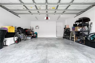 254 Valencia Cir, Saint Petersburg, FL 33716 - Photo 34