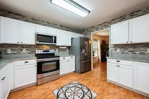 2540 Winners Cir, Kissimmee, FL 34744 - Photo 8