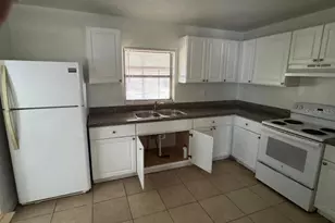 1412 N Garfield Ave, Deland, FL 32724 - Photo 4