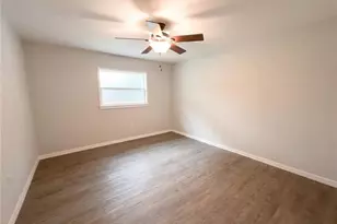 806 Wedgewood Dr, Mount Dora, FL 32757 - Photo 14