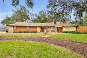424 Kimberly Ct, Sanford, FL 32771 - Photo 1