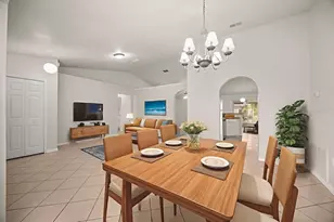 829 Abbeville Ct, Kissimmee, FL 34759 - Photo 2