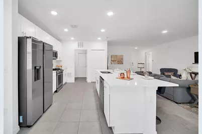 1154 Oak Bluff Drive, Davenport, FL 33837 - Photo 10