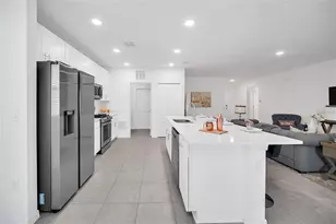 1154 Oak Bluff Dr, Davenport, FL 33837 - Photo 10