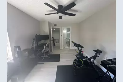 39 Essex Court #B, Royal Palm Beach, FL 33411 - Photo 16