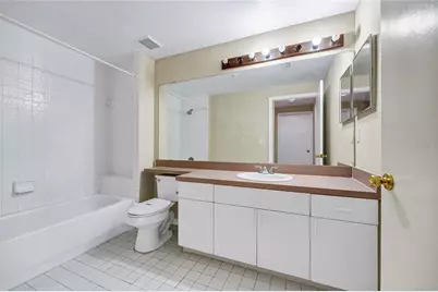 5506 Metrowest Boulevard #13-201, Orlando, FL 32811 - Photo 26