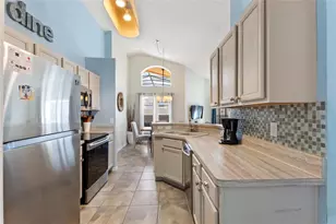 816 Solana Cir, Davenport, FL 33897 - Photo 12