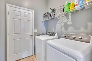 421 Bay Leaf Dr, Poinciana, FL 34759 - Photo 16