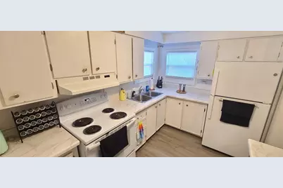 5240 Pineland Avenue, Port Orange, FL 32127 - Photo 14