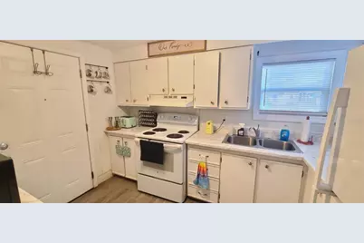 5240 Pineland Avenue, Port Orange, FL 32127 - Photo 10