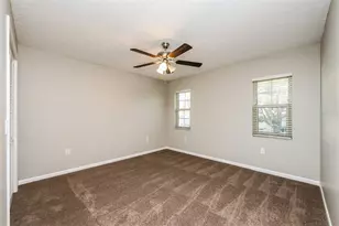 35148 Dolphin Lake Dr, Zephyrhills, FL 33541 - Photo 16