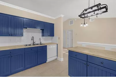 615 Cypress Avenue, Orange City, FL 32763 - Photo 8