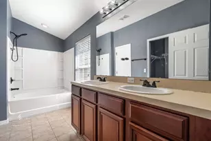 6708 Eagle Feather Dr, Riverview, FL 33578 - Photo 14