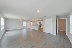 8716 SW 44th Ct, Ocala, FL 34476 - Photo 4