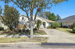 1607 Victoria Gardens Dr, Deland, FL 32724 - Photo 4