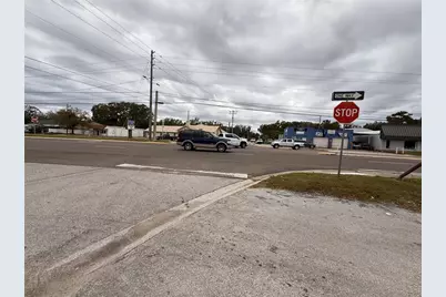 1305 E Baker Street, Plant City, FL 33563 - Photo 6