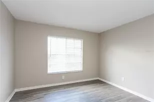 11839 Brenford Crest Dr, Riverview, FL 33579 - Photo 10