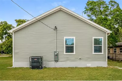 1311 28th Street S, Saint Petersburg, FL 33712 - Photo 18
