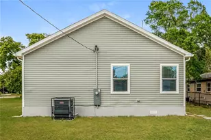 1311 28th St S, Saint Petersburg, FL 33712 - Photo 18