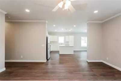 1311 28th Street S, Saint Petersburg, FL 33712 - Photo 2