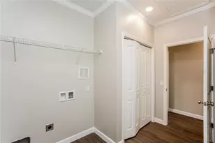 1311 28th St S, Saint Petersburg, FL 33712 - Photo 14