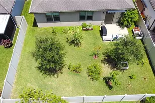 1808 Cayman Cove Cir, Saint Cloud, FL 34772 - Photo 6