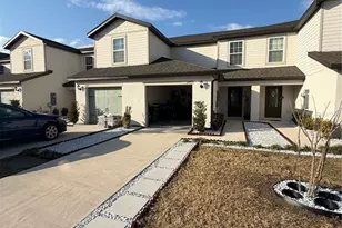 1643 Wynford Cir, Tavares, FL 32778 - Photo 2