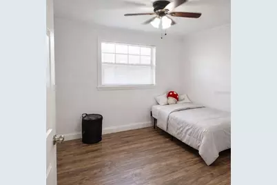 1021 Fairburn Avenue, Clearwater, FL 33755 - Photo 18