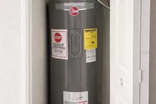 1021 Fairburn Ave, Clearwater, FL 33755 - Photo 30