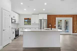 370 Sand Pine Pl, Geneva, FL 32732 - Photo 10