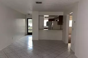 613 E San Sebastian Ct, Altamonte Springs, FL 32714 - Photo 2