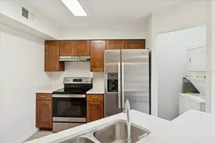 4617 Gate Pl, Orlando, FL 32811 - Photo 14