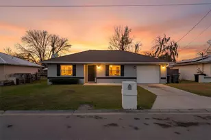 126 Summer View Cir, Winter Haven, FL 33880 - Photo 2