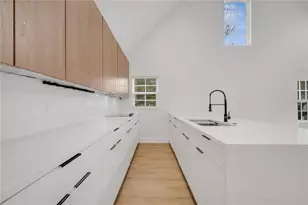 6593 Queens Borough Ave, Orlando, FL 32835 - Photo 6