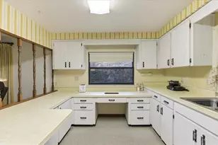 5268 Pinto Way, Orlando, FL 32810 - Photo 12