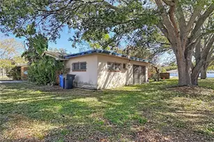 3700 Dana Shores Dr, Tampa, FL 33634 - Photo 8