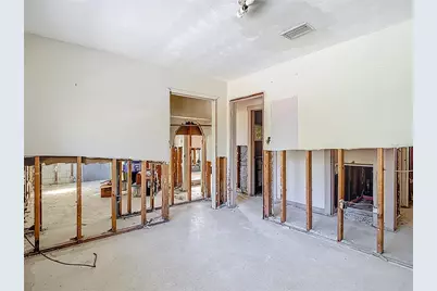 3700 Dana Shores Drive, Tampa, FL 33634 - Photo 32