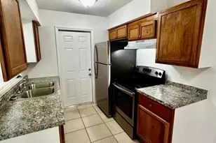 4436 Malibu St, Orlando, FL 32811 - Photo 6