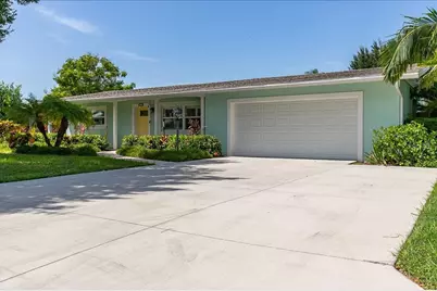 5724 10th Avenue Drive W, Bradenton, FL 34209 - Photo 2