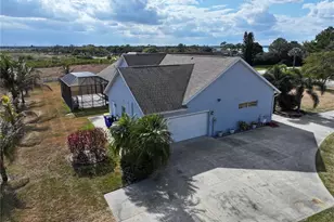 186 S Bear Pointe Dr, Lake Placid, FL 33852 - Photo 12