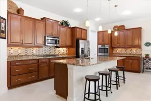 911 Victoria Hills Dr S, Deland, FL 32724 - Photo 8