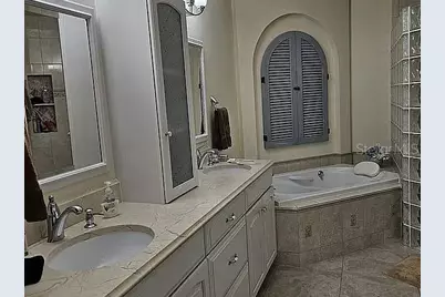 618 Crossfield Circle #37, Venice, FL 34293 - Photo 10